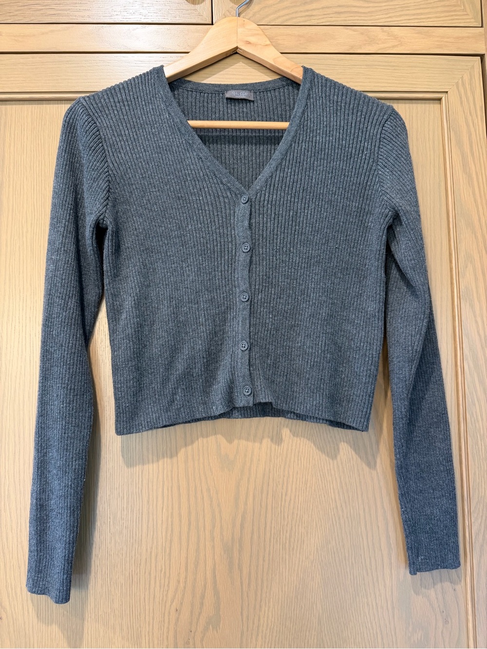 Brandy Melville John Galt V-Neck Ribbed Button-Front Cardigan Cropped / OS